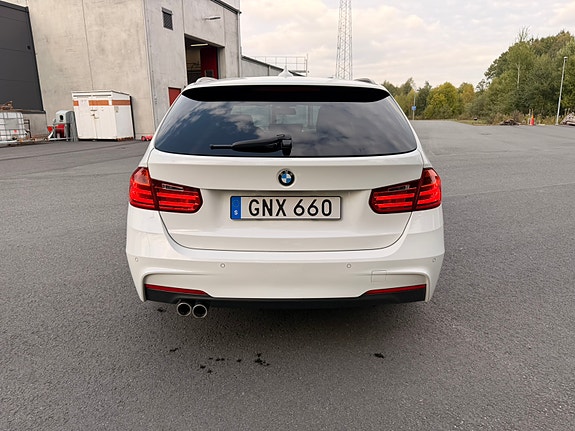 BMW 335d 5 of 12