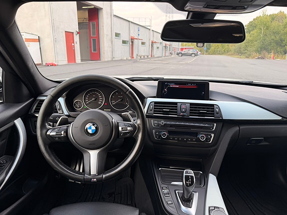 BMW 335d 10 of 12