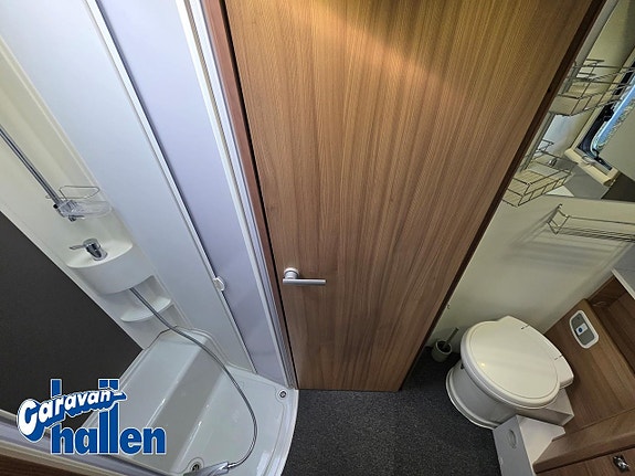 Adria Matrix 670 SL 14 of 17