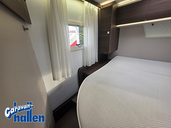 Adria Coral Supreme 670 DC 12 of 19