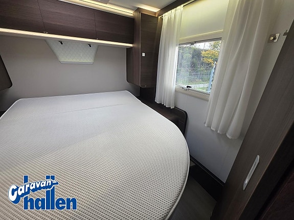 Adria Coral Supreme 670 DC 14 of 19