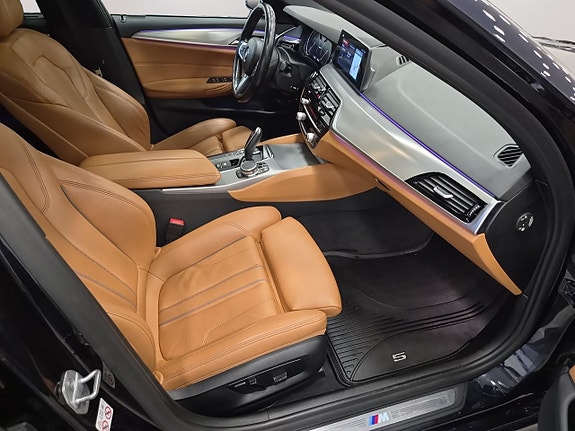 BMW 530e 12 of 23