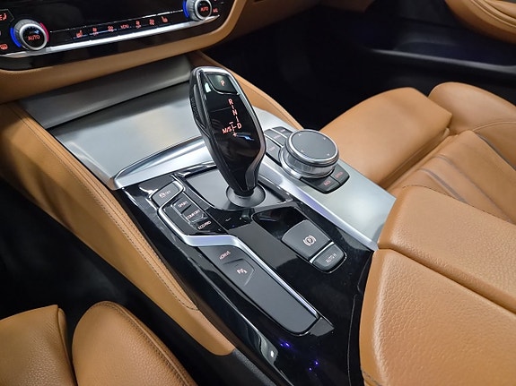 BMW 530e 18 of 23