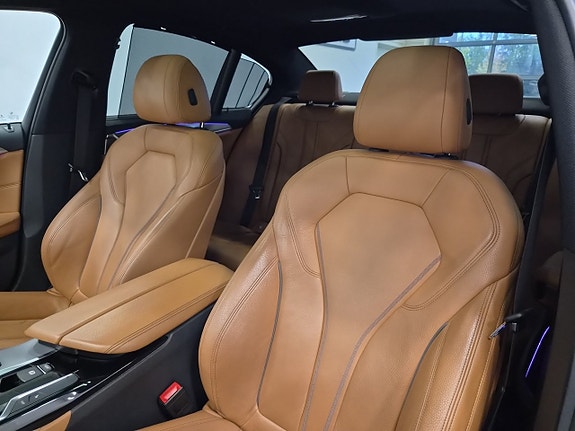 BMW 530e 15 of 23