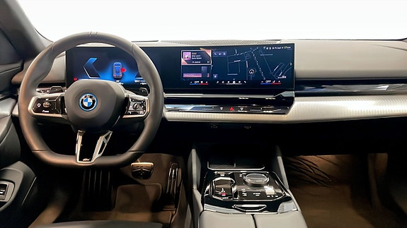BMW 530e 4 of 12