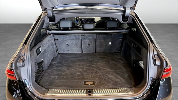 BMW 530e 10 of 12