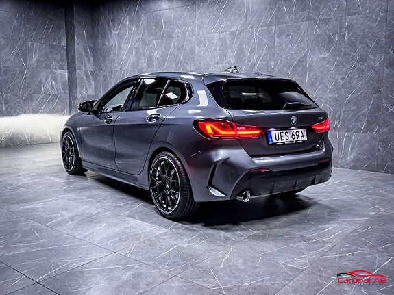 BMW 118i 5 of 27