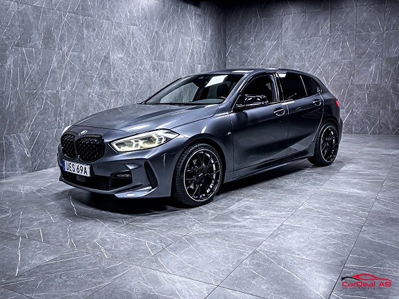 BMW 118i 3 of 27