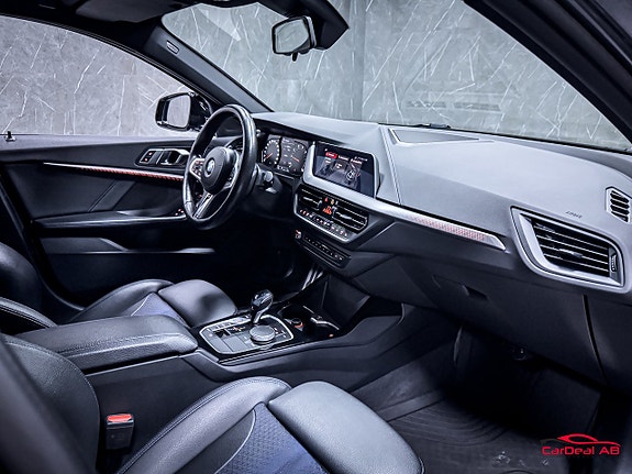 BMW 118i 14 of 27