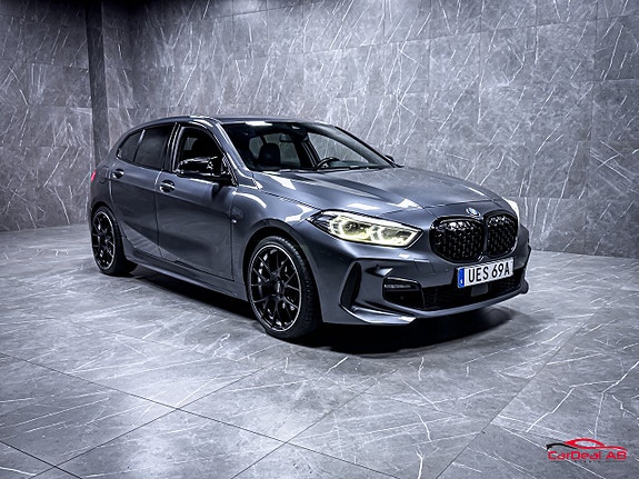 BMW 118i 9 of 27