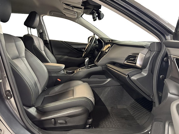 Subaru Outback 9 of 14