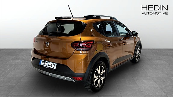 Dacia Sandero Stepway 4 of 12