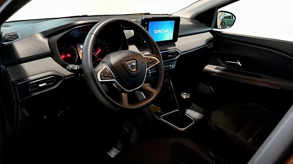 Dacia Sandero Stepway 6 of 12