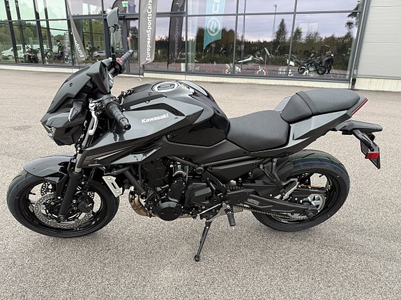 Kawasaki Z650S - Köp Online 8 of 12