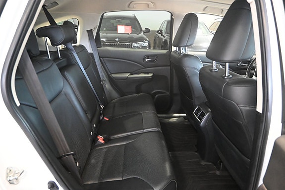 Honda CR-V 15 of 30