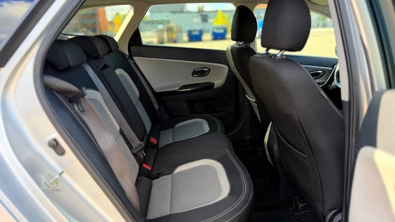 Kia Ceed 12 of 18