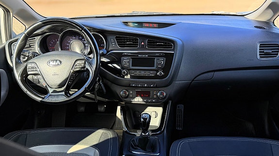 Kia Ceed 15 of 18