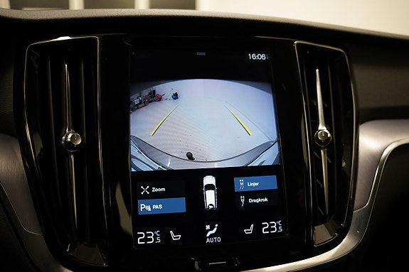 Volvo V60 Cross Country 13 of 22