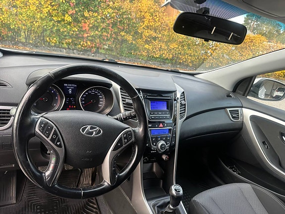 Hyundai i30 12 of 12