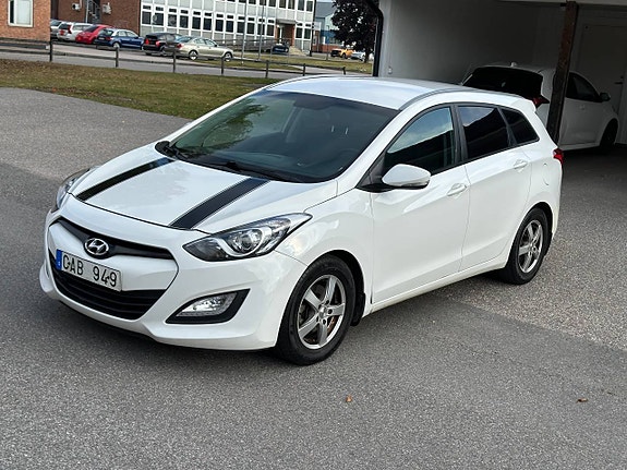 Hyundai i30 7 of 12