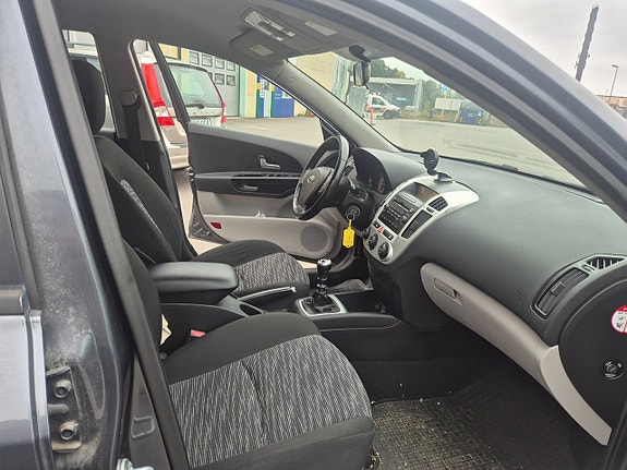 Kia Ceed 9 of 13