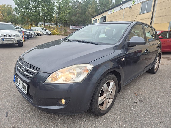 Kia Ceed 3 of 13
