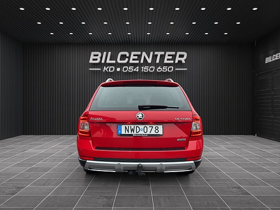 Skoda Octavia Scout 8 of 21