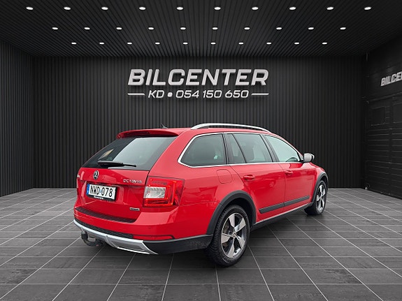 Skoda Octavia Scout 7 of 21