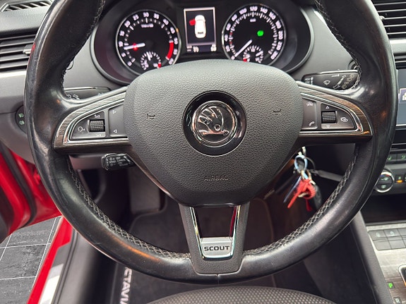 Skoda Octavia Scout 15 of 21