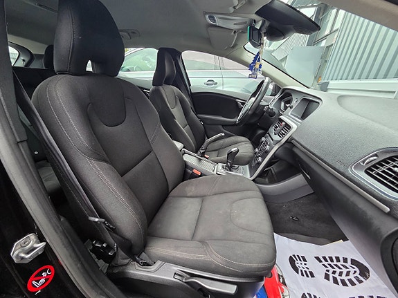 Volvo V40 15 of 15