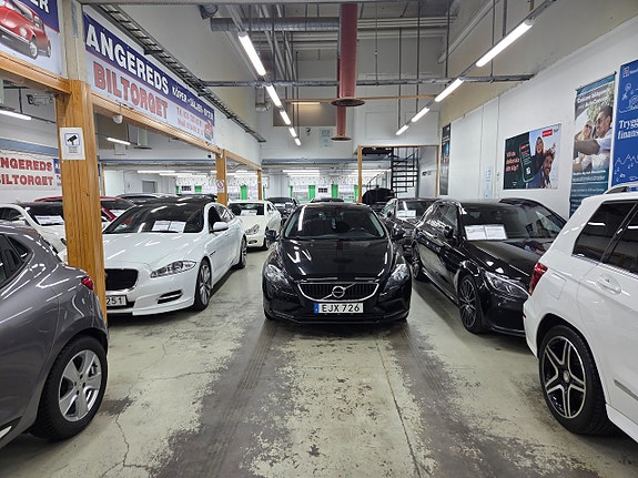 Volvo V40 5 of 15