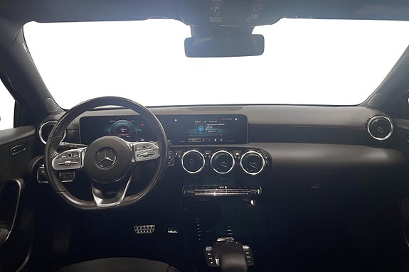 Mercedes-Benz A180 8 of 11