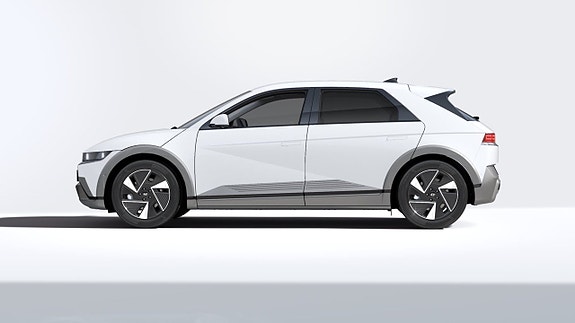 Hyundai Ioniq 5 2 of 9
