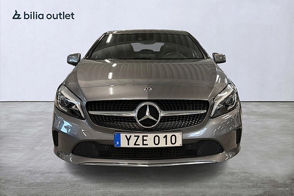 Mercedes-Benz A180 3 of 21
