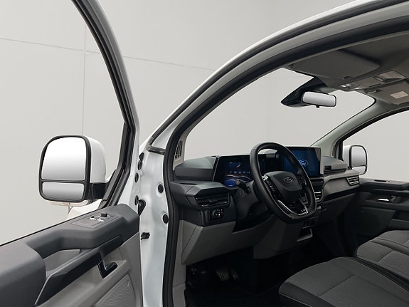 Ford Custom Tourneo 14 of 30