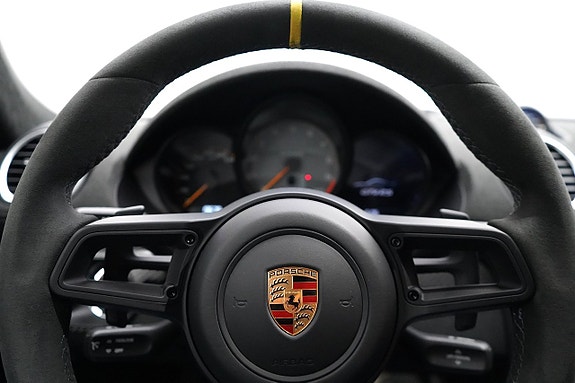 Porsche 718 Cayman GT4 RS 9 of 23