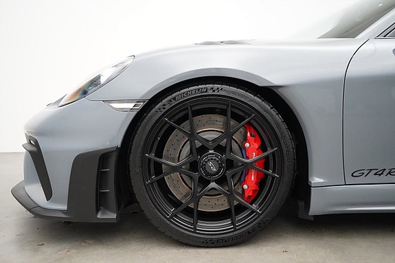 Porsche 718 Cayman GT4 RS 3 of 23