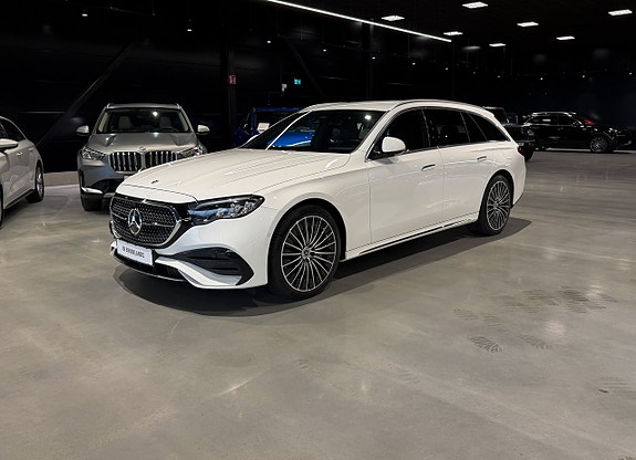 Mercedes-Benz E300 9 of 10
