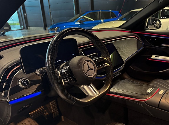 Mercedes-Benz E300 7 of 10