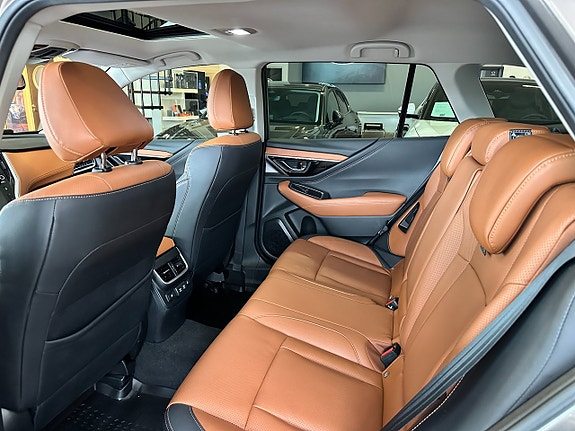 Subaru Outback 10 of 21