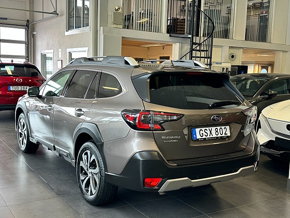 Subaru Outback 3 of 21