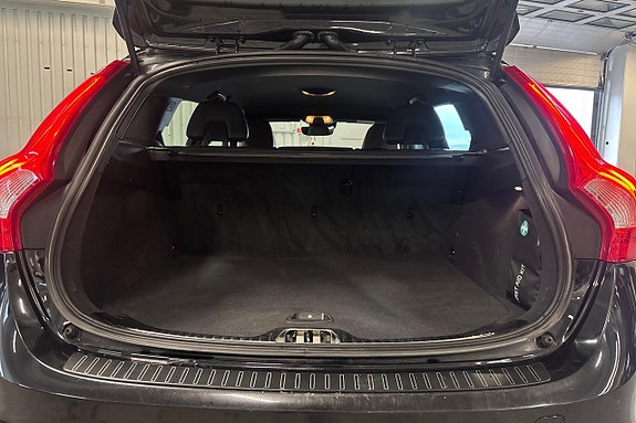 Volvo V60 Cross Country 10 of 26