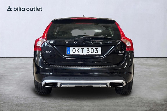 Volvo V60 Cross Country 7 of 26
