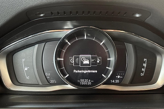 Volvo V60 Cross Country 18 of 26