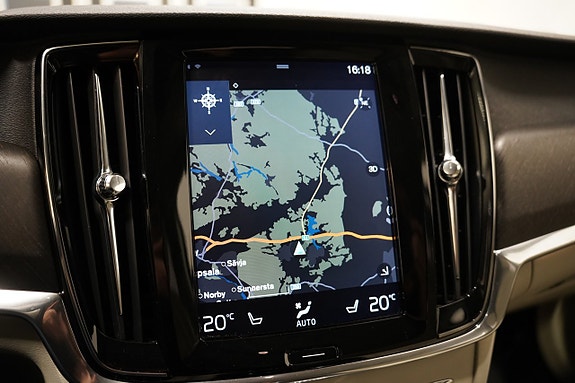 Volvo V90 Cross Country 18 of 26