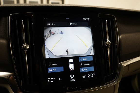 Volvo V90 Cross Country 16 of 26