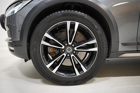 Volvo V90 Cross Country 3 of 26