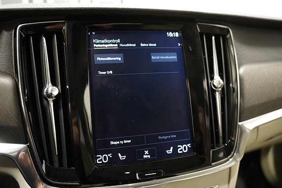 Volvo V90 Cross Country 17 of 26