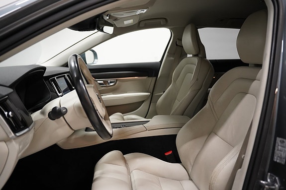 Volvo V90 Cross Country 8 of 26