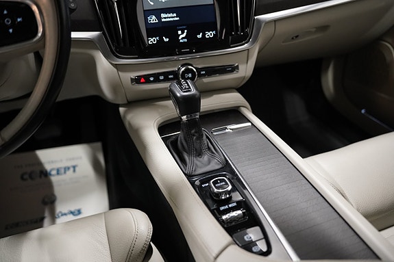 Volvo V90 Cross Country 15 of 26